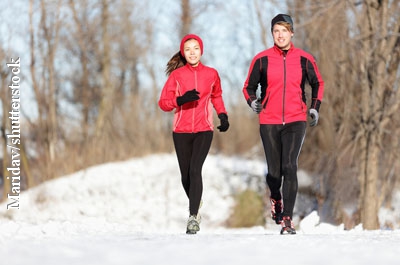 Auch im Winter im Training - Gerade bei Schnee und Glätte ist eine gute Sohle entscheidend, die dem Fuß Halt gibt.