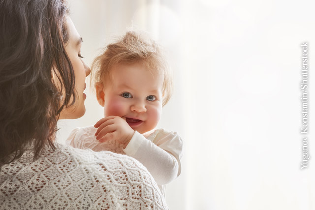 Mit Babys altersgemäß sprechen