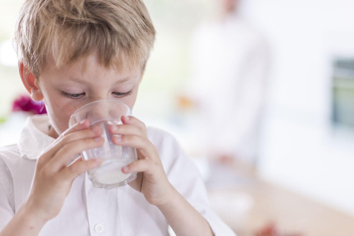 Schützt Milch vor Knochenbrüchen?